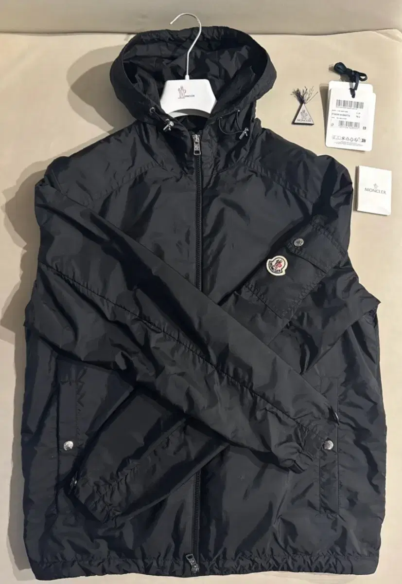 Moncler 24 Season Etiache Windbreaker size 3