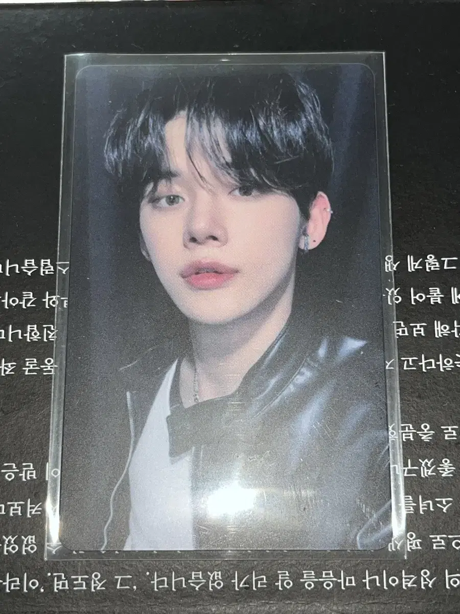 엠투유 연준 럭드 투바투럭드 피오이 사웨