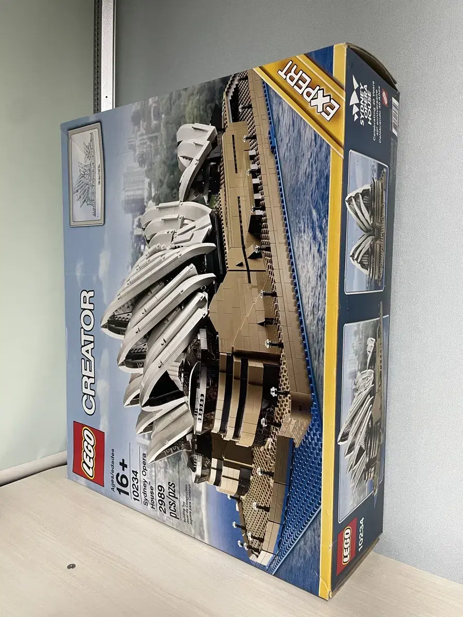 LEGO 10234 Opera House