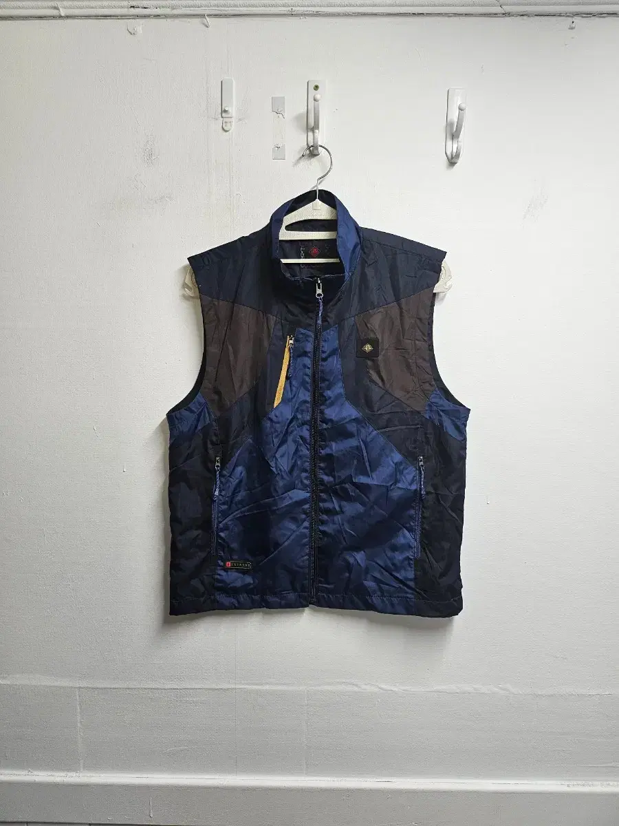 Technical Outdoor Vest