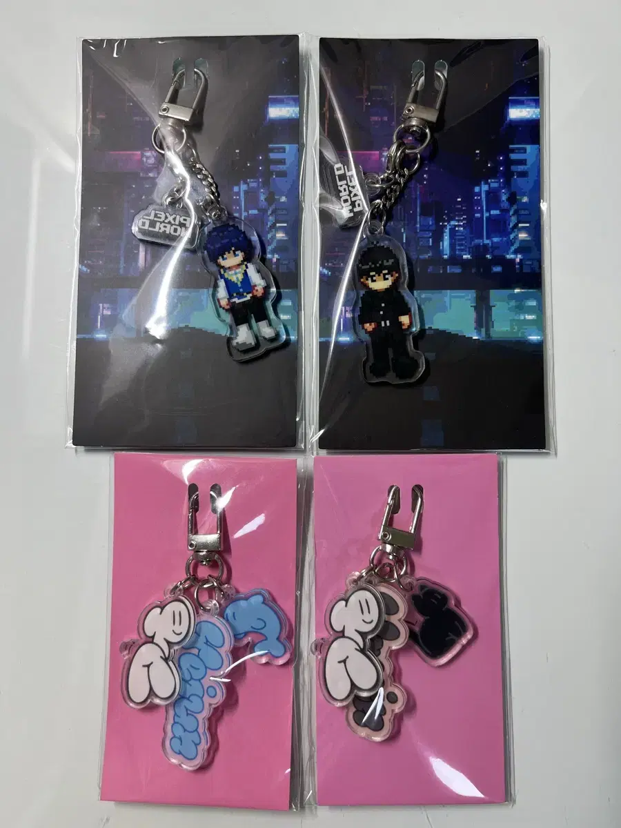 Plave yejun hamin TheModern pop up Pixelworld Samwae Keyring