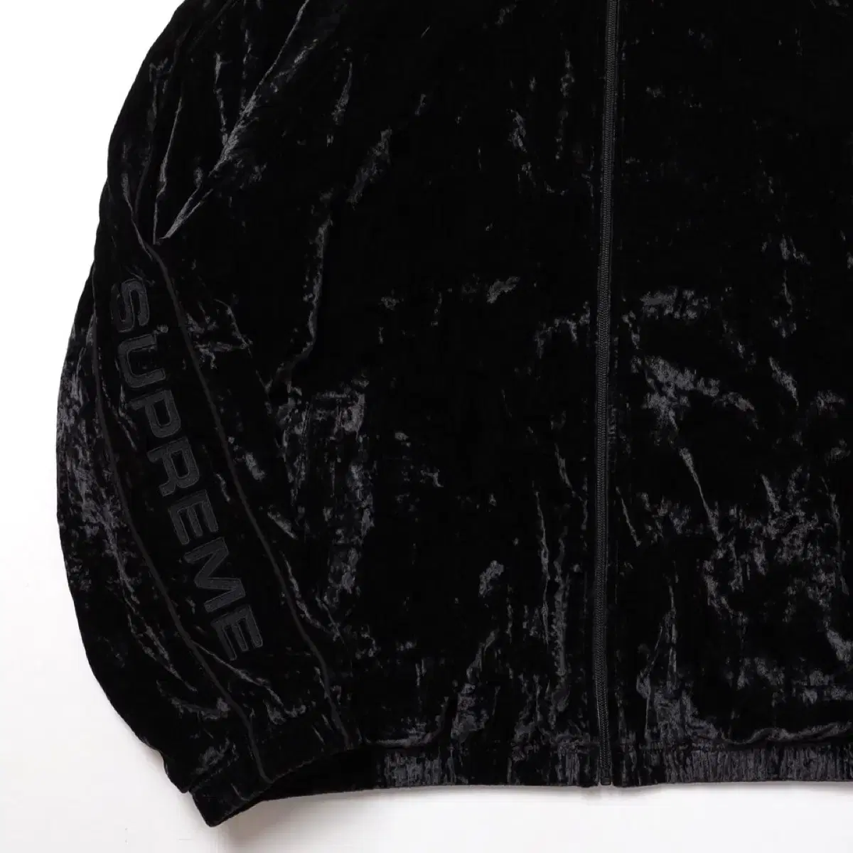 23FW Supreme e Crushed Velvet Track Jk