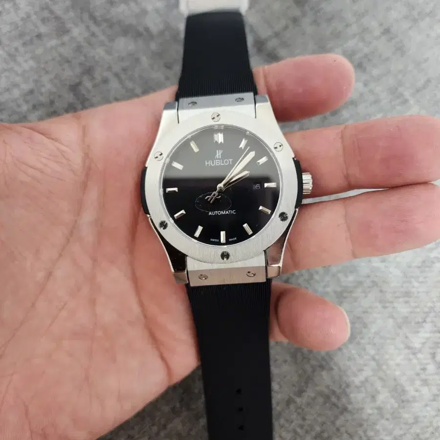 위블로 Classic fusion Automatic 42mm팝니다