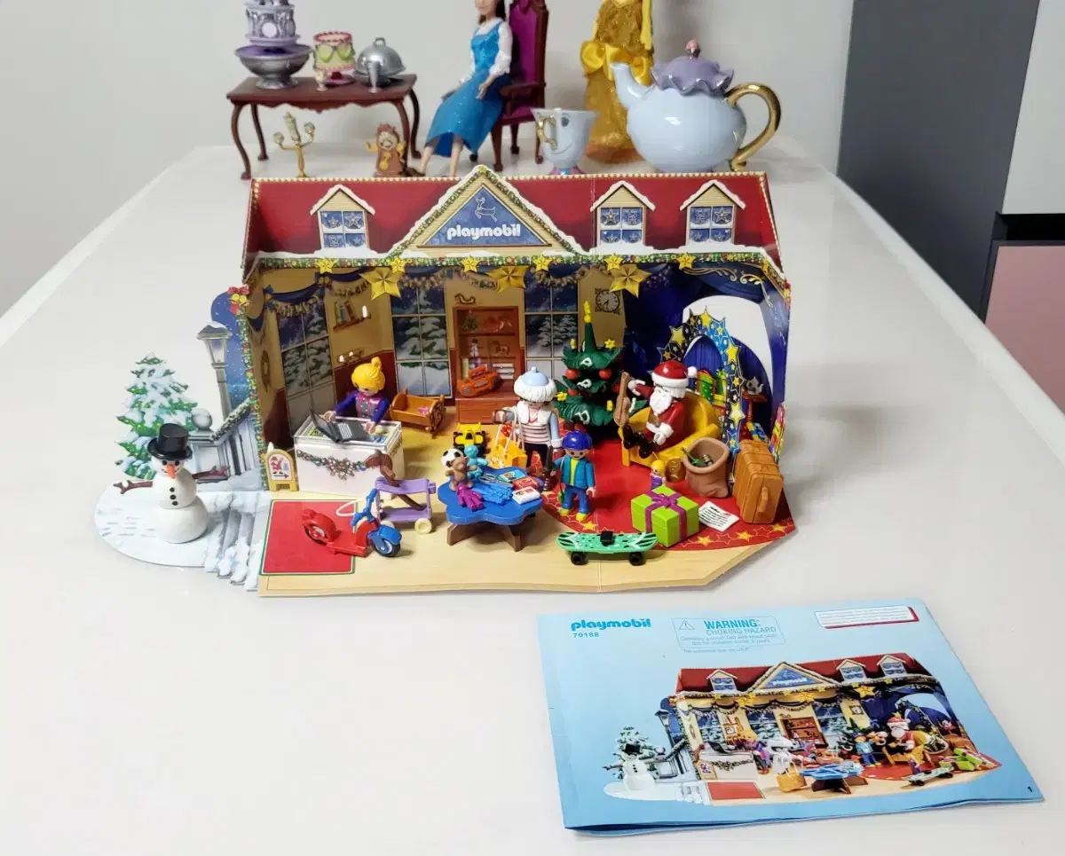 Playmobil Christmas Santa's Toy Shop