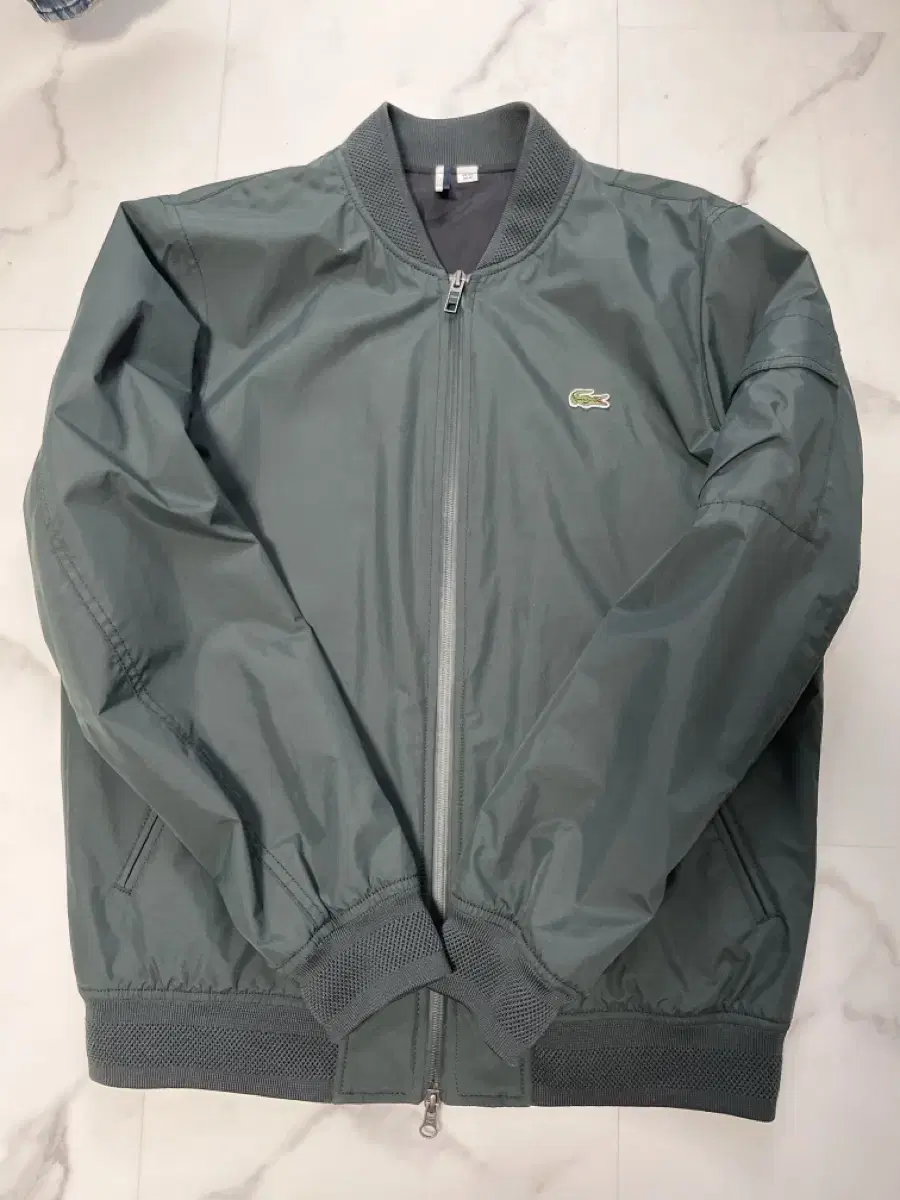 Lacoste Outerwear. (US. M)size