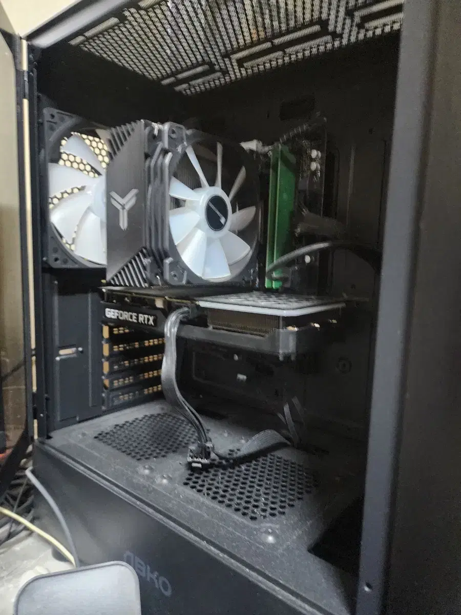 지포스 3060ti 컴퓨터 팝니다.