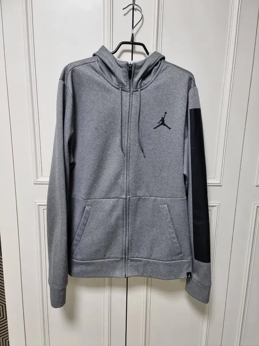 (95)Nike Air Jordan Hooded Zip Up