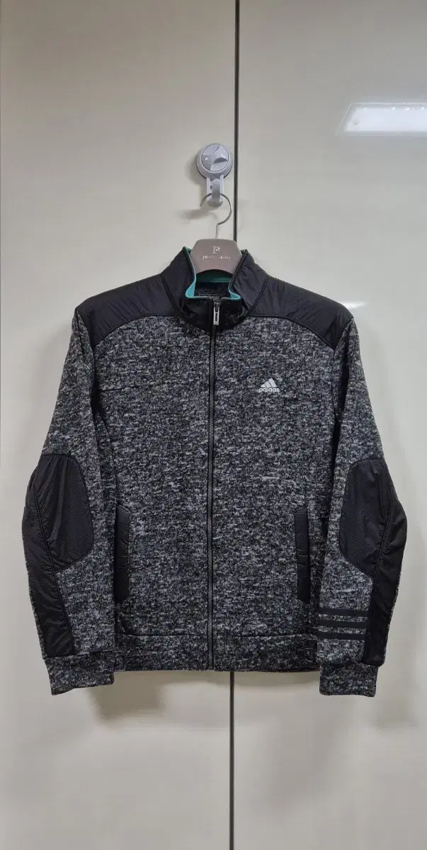 adidas luxury sweatshirt men's 100 size