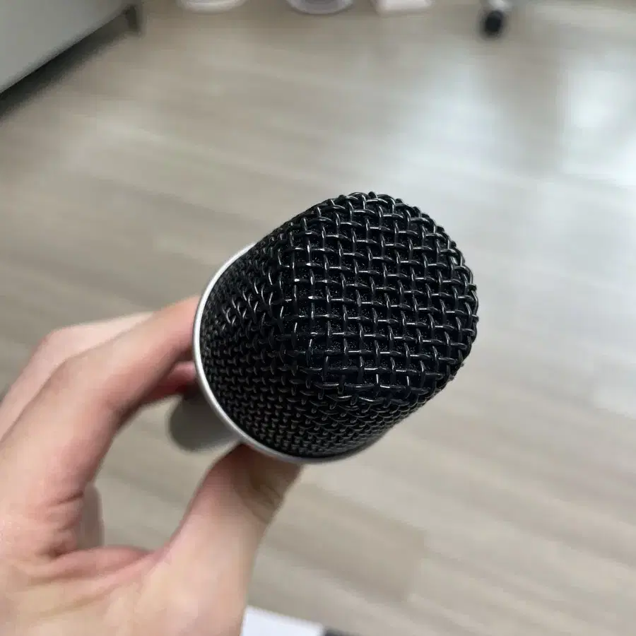 AKG D5 다이나믹 마이크 급처합니다.