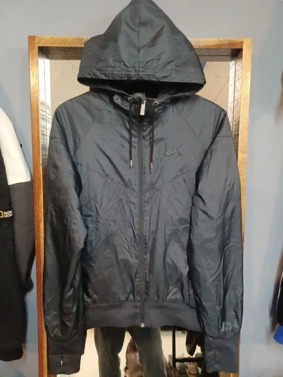 Nike Old School Windrunner Winter Running Windproof Jacket M