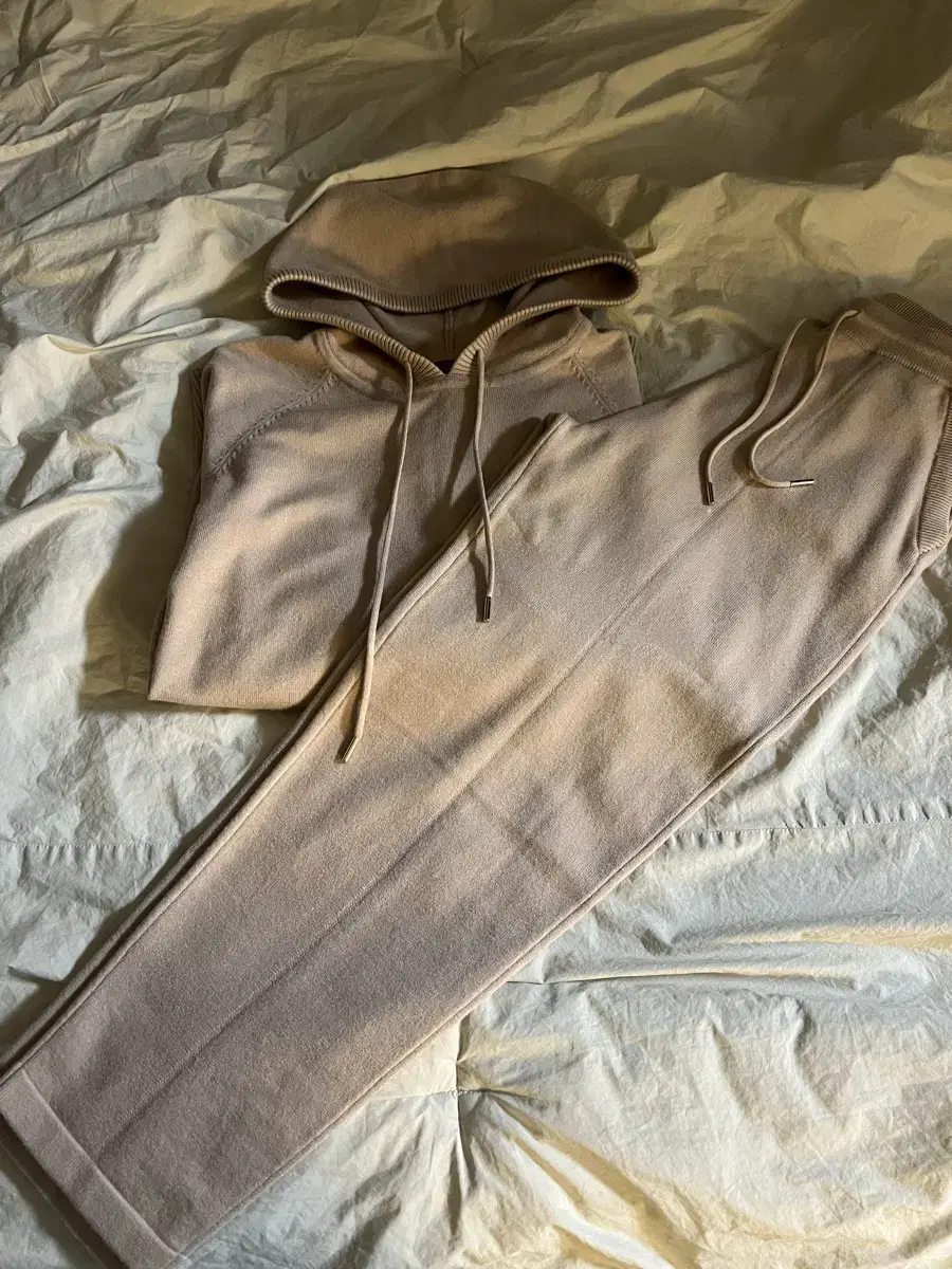 Raffinato Etoile tracksuit set up 50 size beige for sale