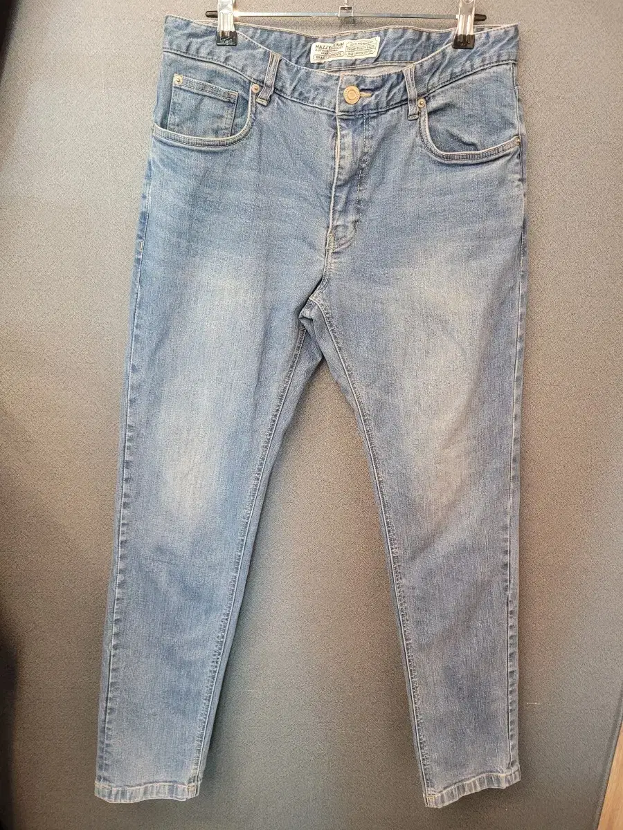 Hedges Jeans (31-32)