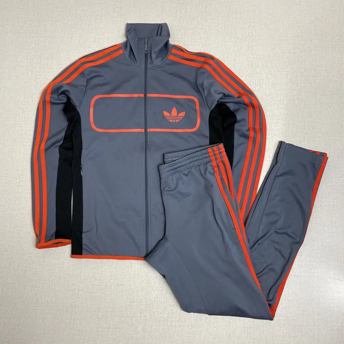 [TAIPO] Adidas Jersey Track Pants Set Gray Orange