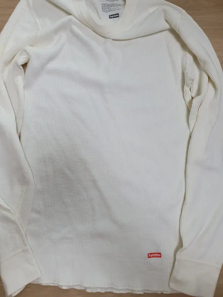 Supreme x Hanes Long Sleeve Size 95