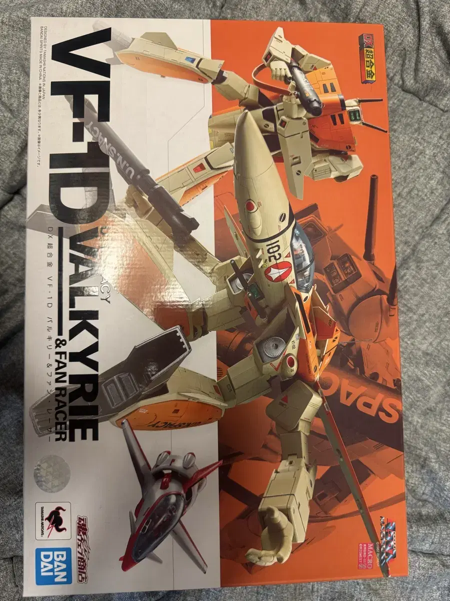 Vahn DX Superalloy VF-1D Macross Valkyrie