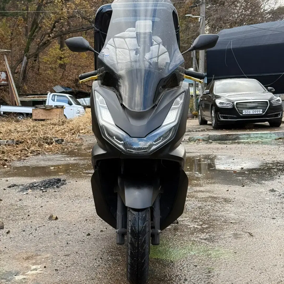 혼다  PCX125 22년식 저렴하게 판매합니다