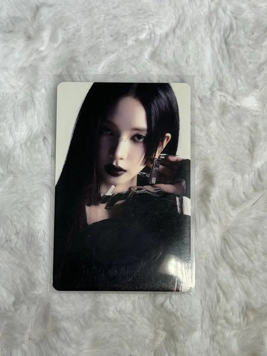 Aespa Karina Weflash Young Pung Books pre-order benefit unreleased photocard