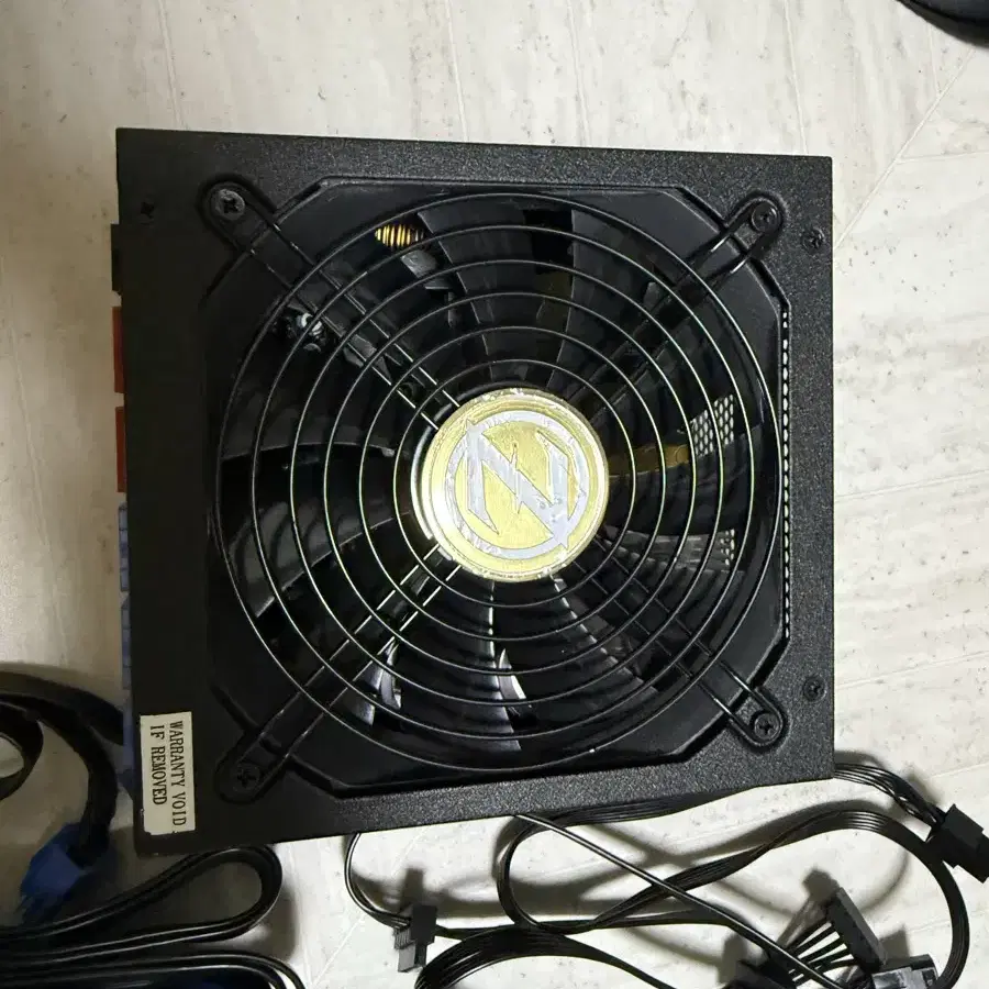 잘만 WATTTERA 1200W 80PLUS GOLD 파워 판매해요