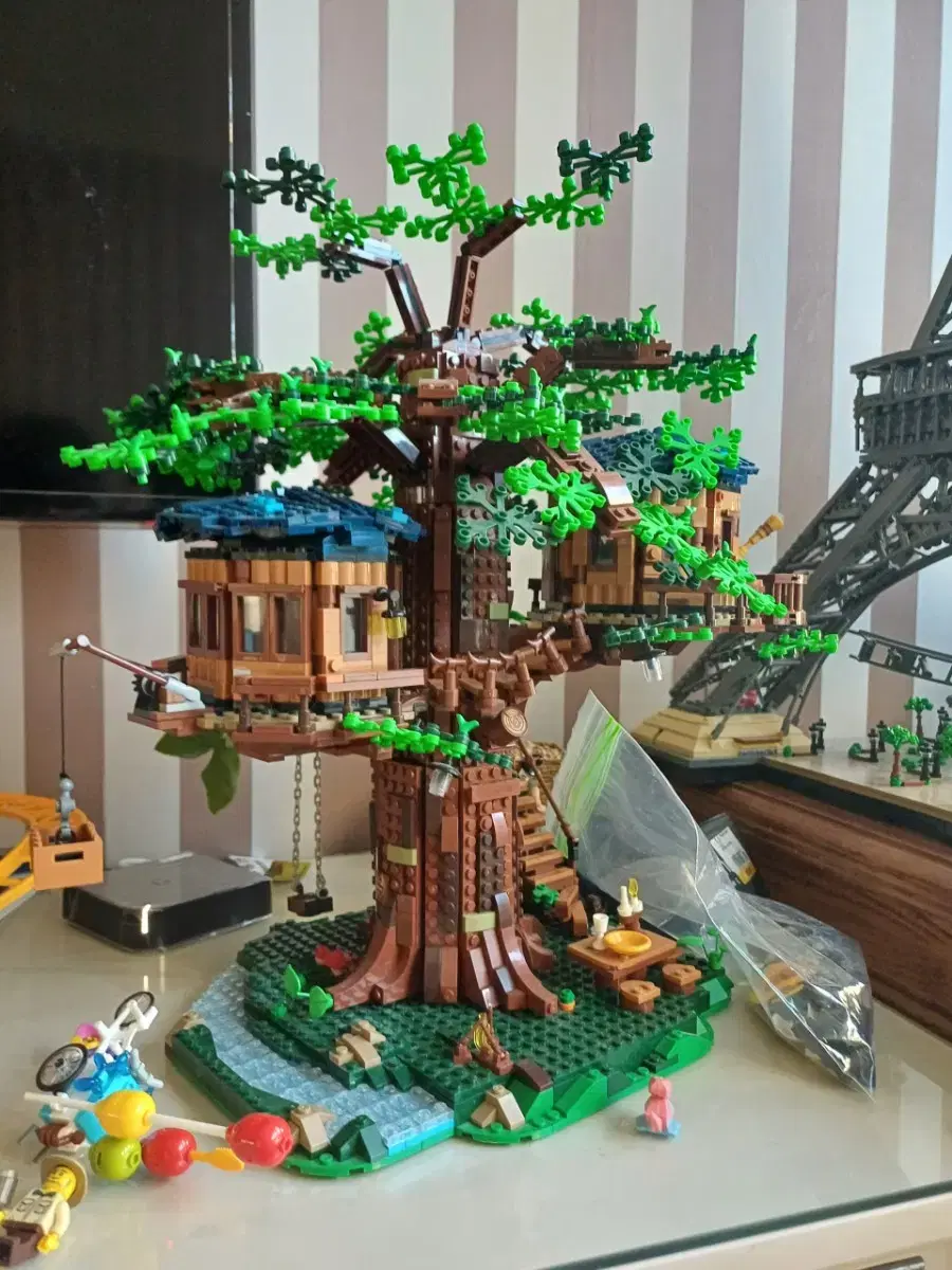 Lego compatible treehouse for sale