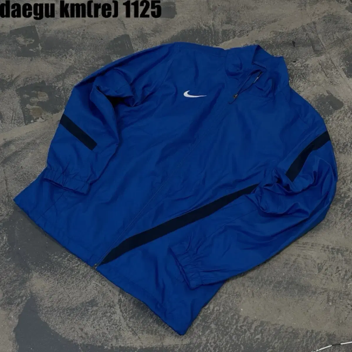 Nike zip-up jacket 95