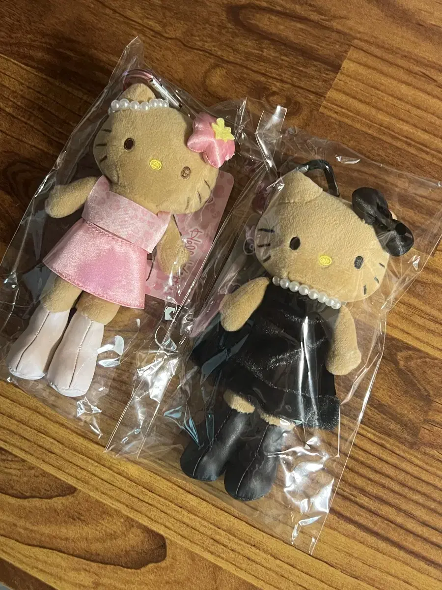 (In-kind)GoGoGoGo GirlKitty Pink GyaruKitty TanningKitty LongKitty Keyring