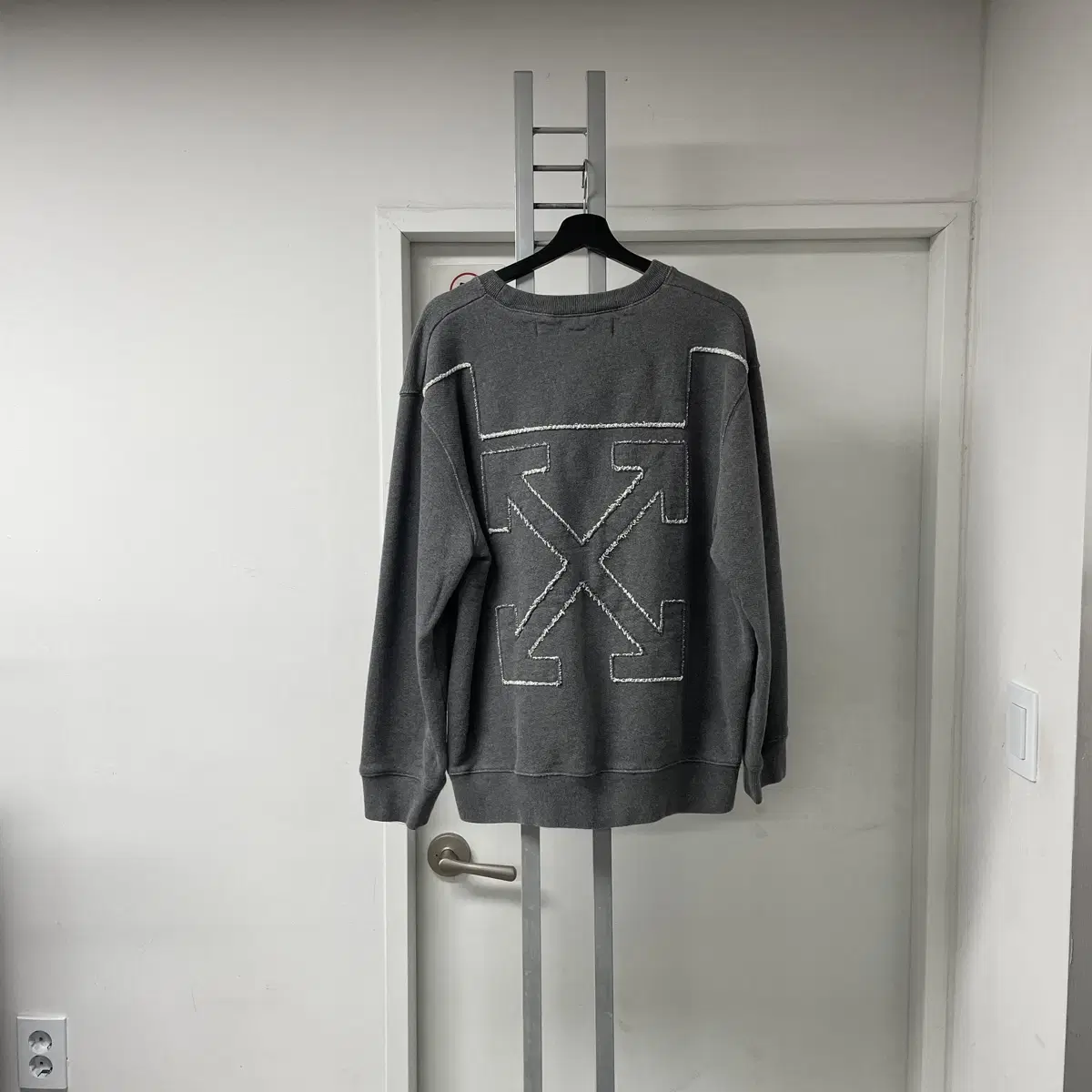 Off-White Man to Man Dark Gray XXL