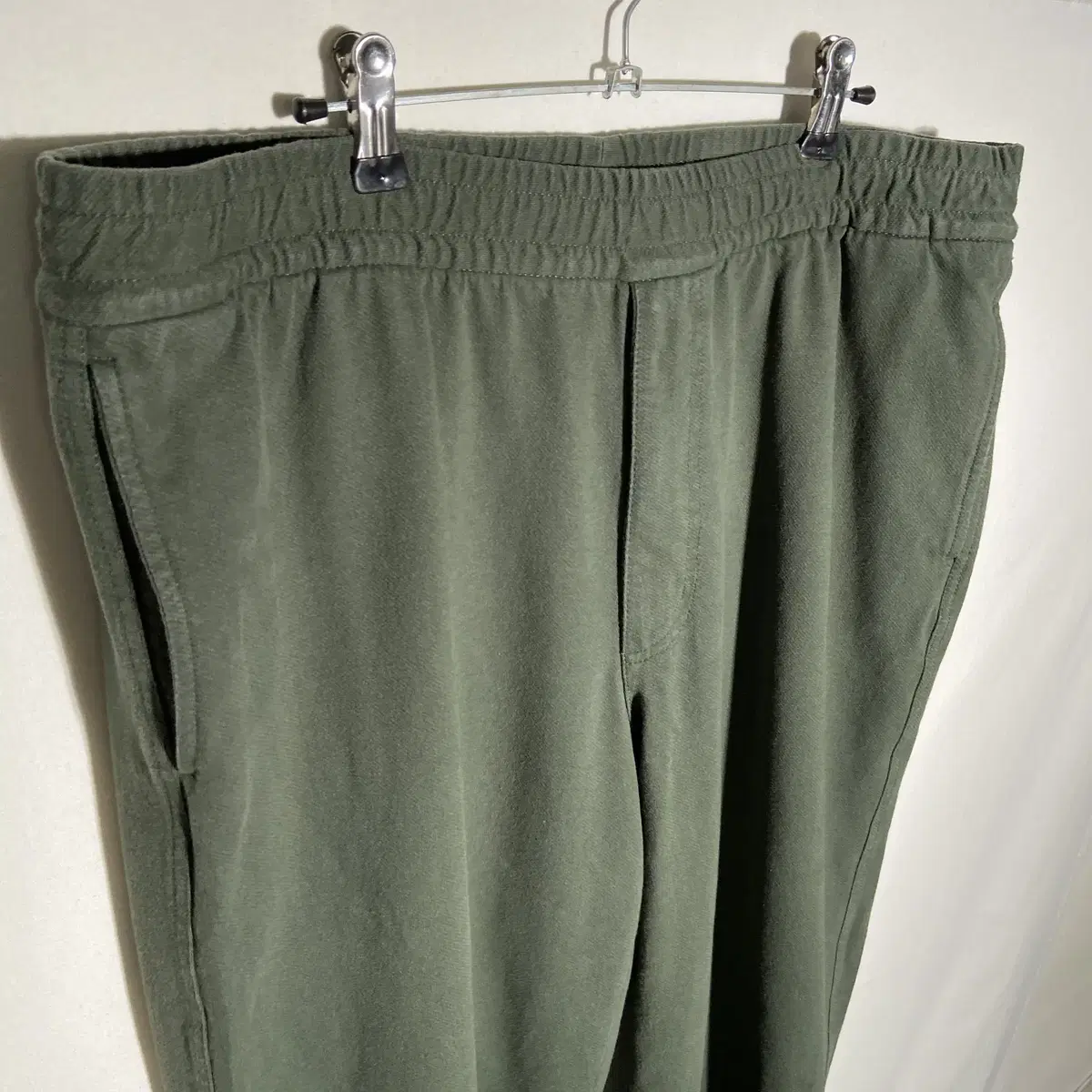 Uniqlo Waistbanded Jogger Pants Chuu Linen XL