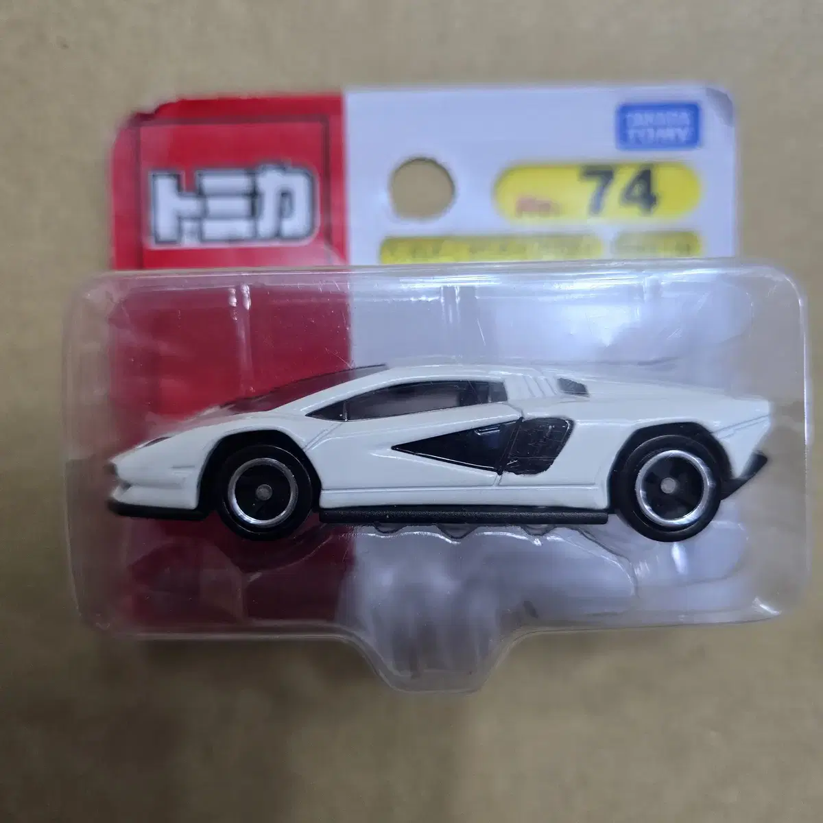 토미카 다이캐스트 자동차 람보르기니 Countach LPI800-4