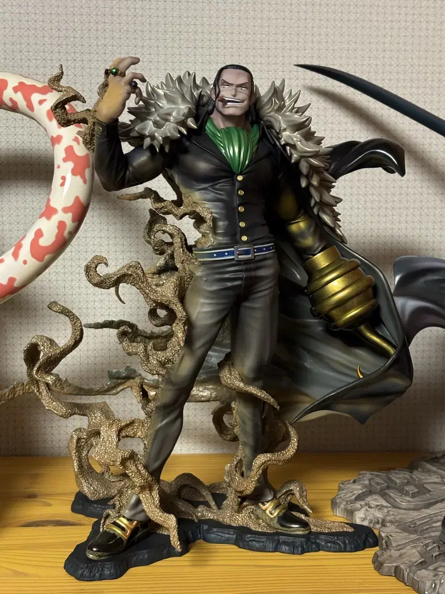 POP Maximum Crocodile ONEPIECE Figure Resin Statue Chilmuhae Crossguild