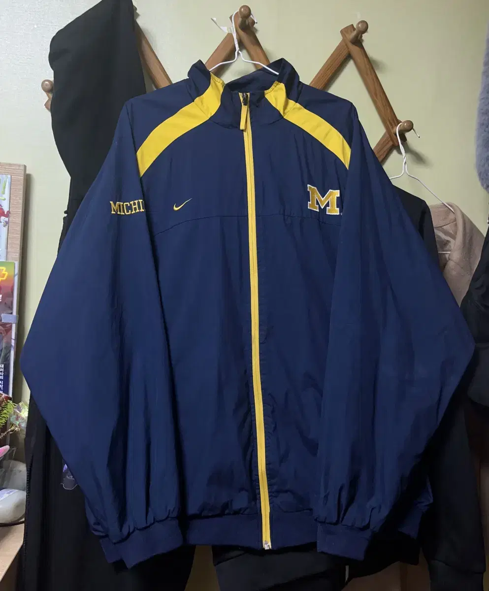 Nike Old School Michigan Windbreaker