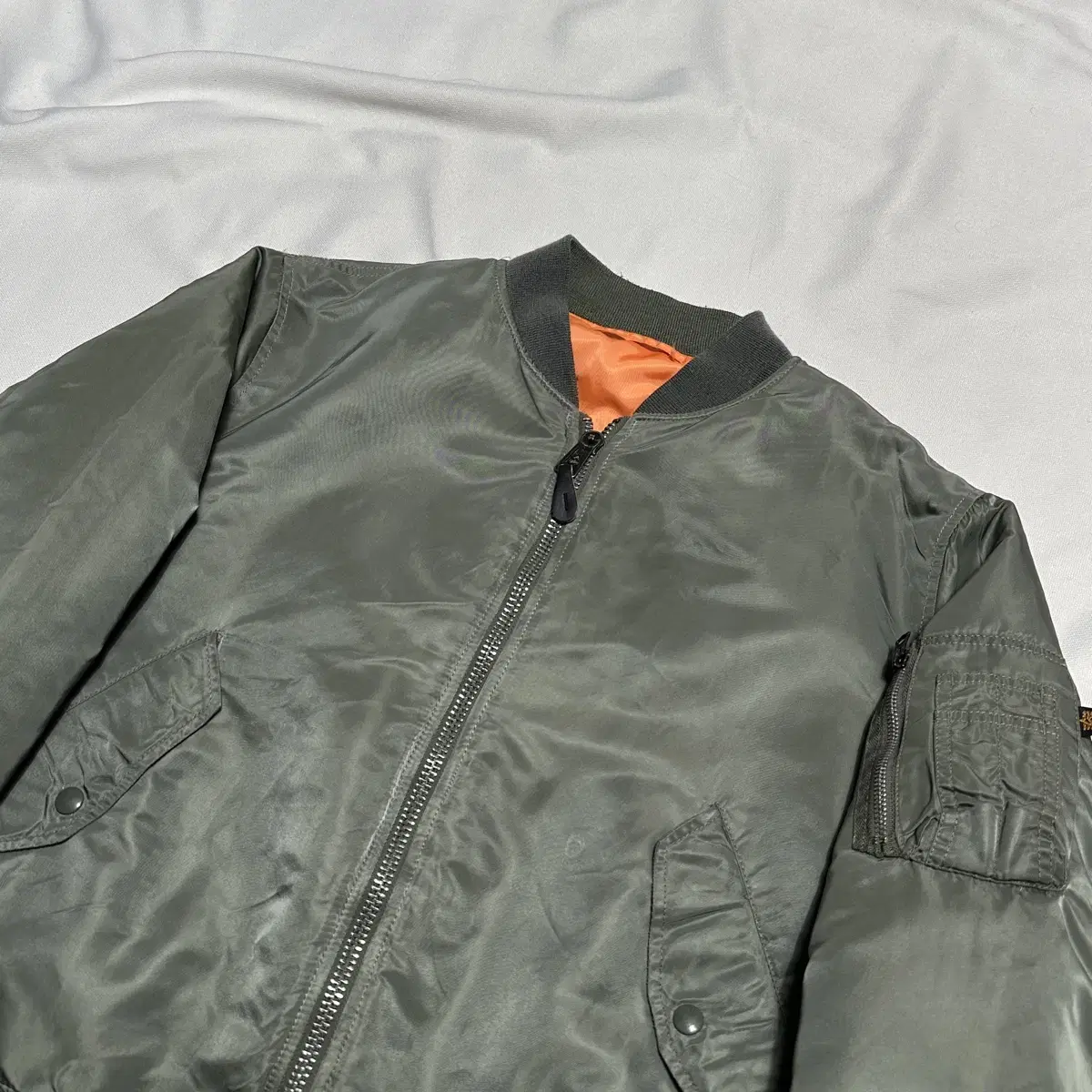 L Alpine Industry Reversible MA-1 Air Jumper