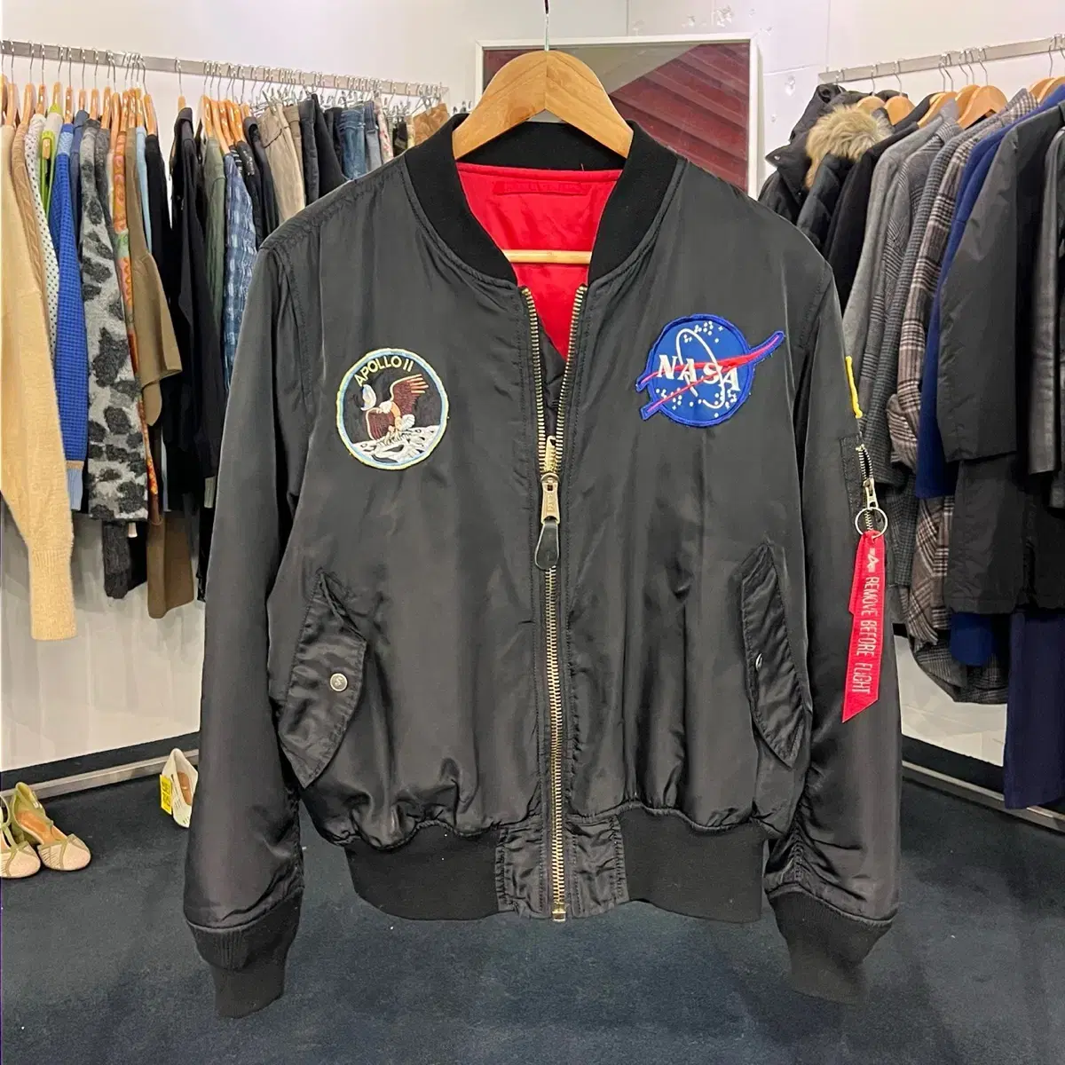 [TAPO] [L] Alpine Industries MA-1 Air Jumper NASA Patch