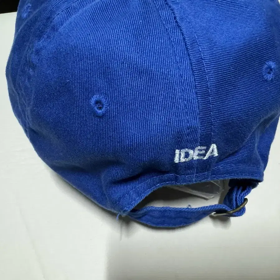 idea 블루 볼캡