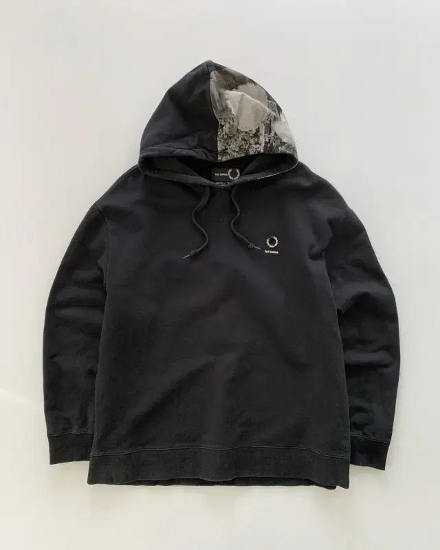 XL Fred Perry Lafsimons Brushed Hoodie PN2064