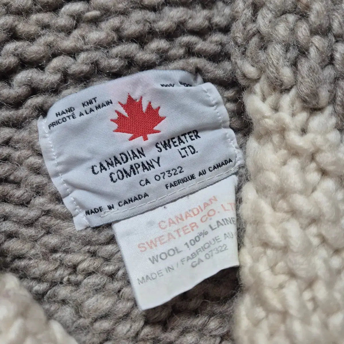 CANADIAN SWEATER 캐나다 메이플 단추 코위찬 M