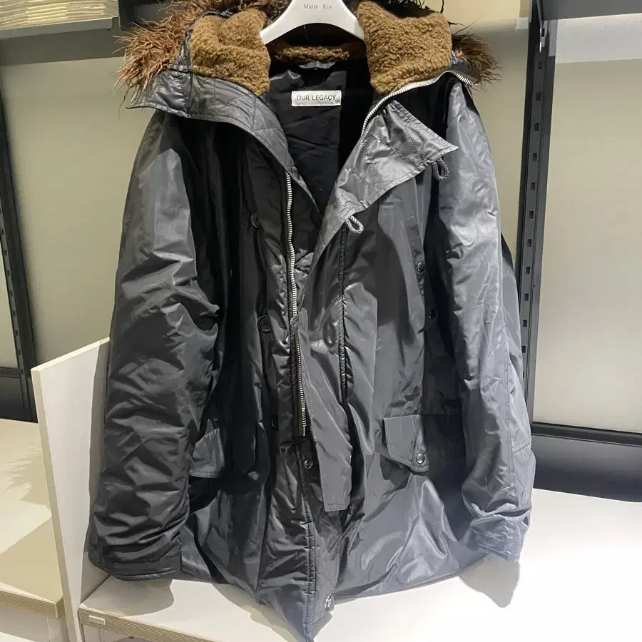 (46)아워레가시 SNORKLE PARKA  Black