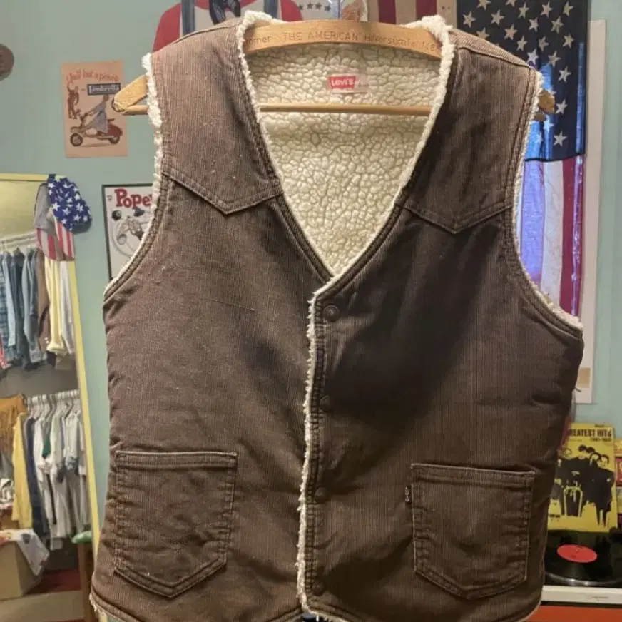 1980s Levis Shearling Corduro Vest