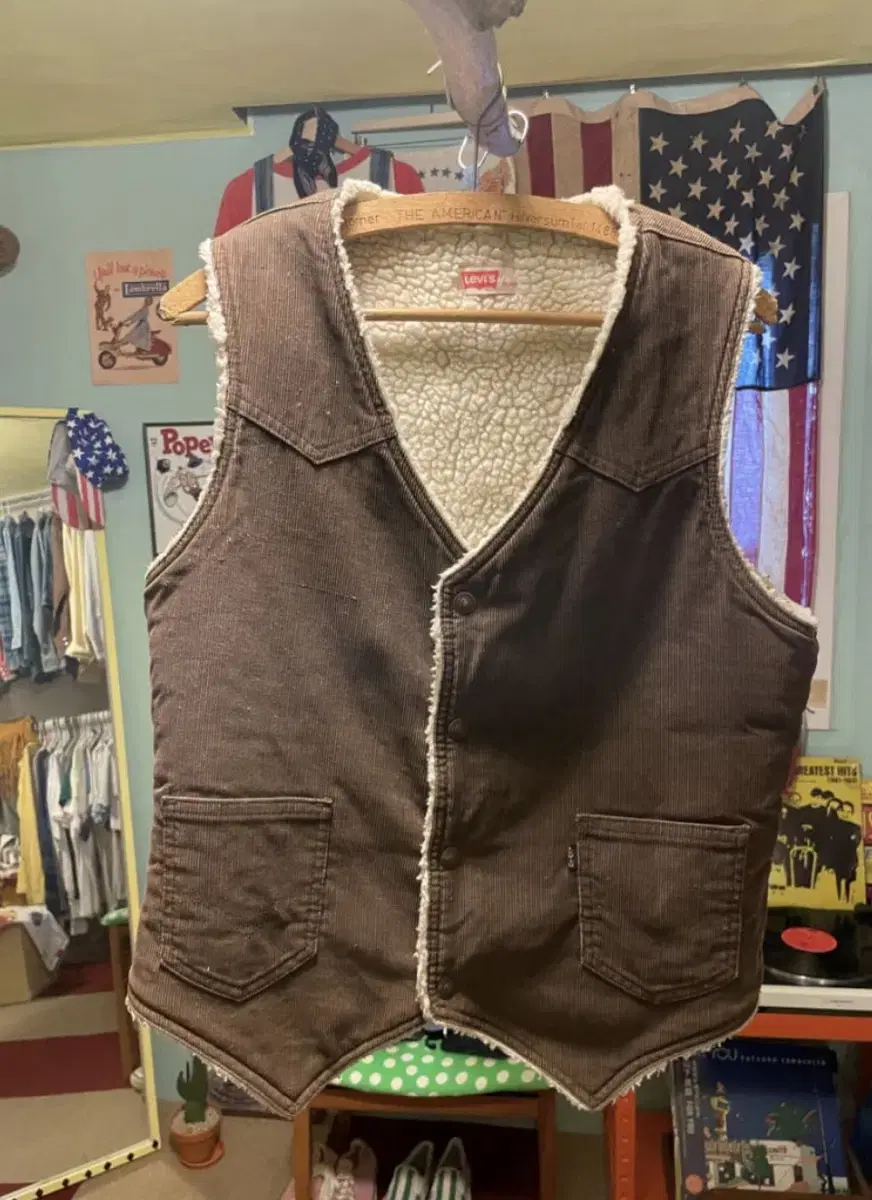 1980s Levis Shearling Corduroys Vest