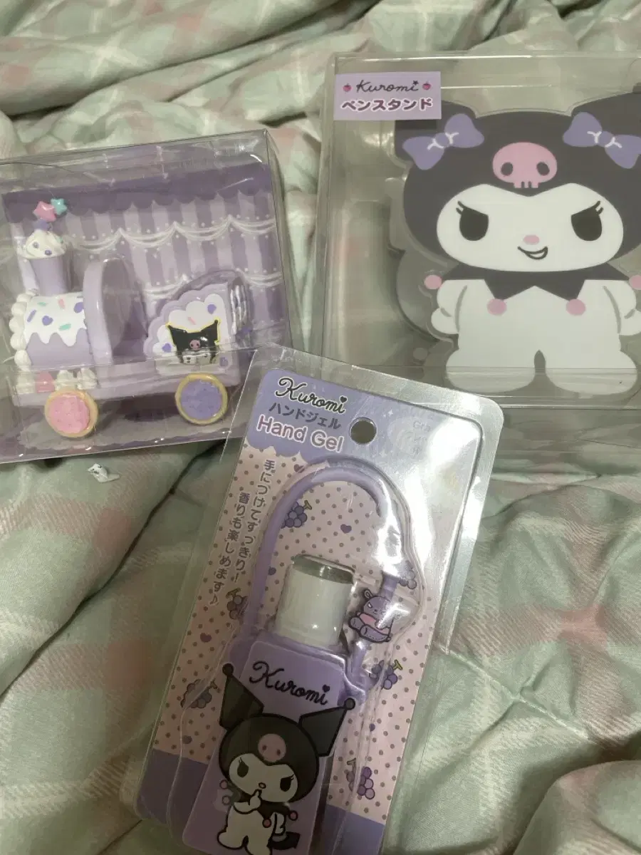 Kuromi Props sell (hand sanitizer, train, pen holder)