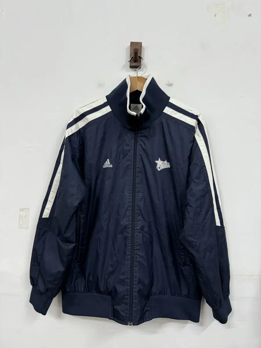 (100) Adidas Cat Orions Zip-up Jumper