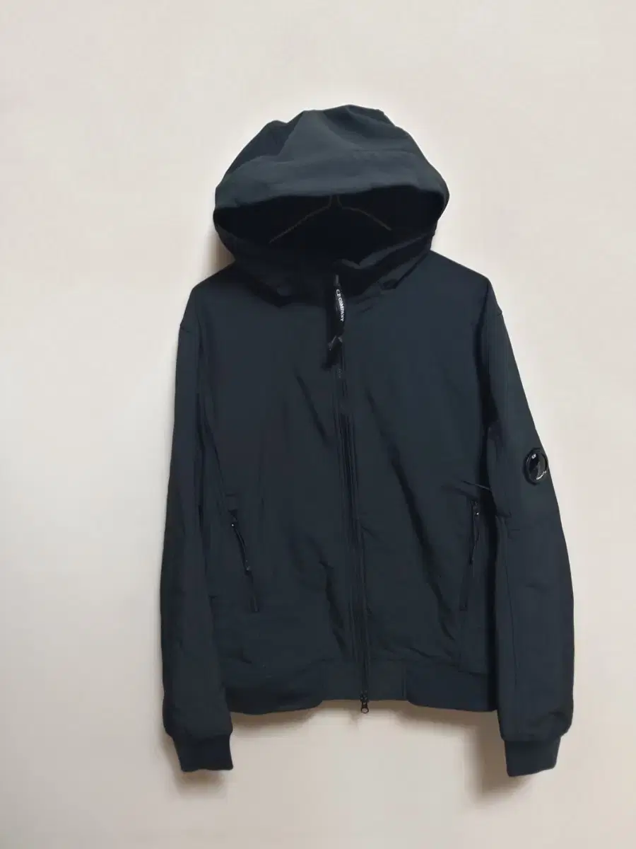 cp company SHELL jacket size 48