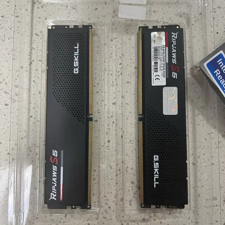 지스킬 DDR5-6000 cl30 ripjaws s5 j 블랙 32기가