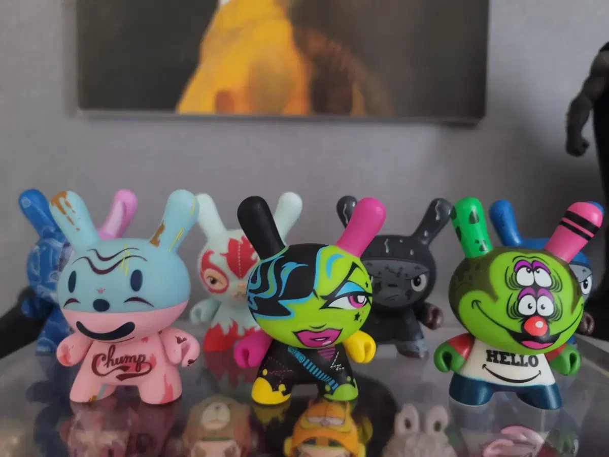 Sell 7 Arttoy Kidrobot Dunny in Bulk