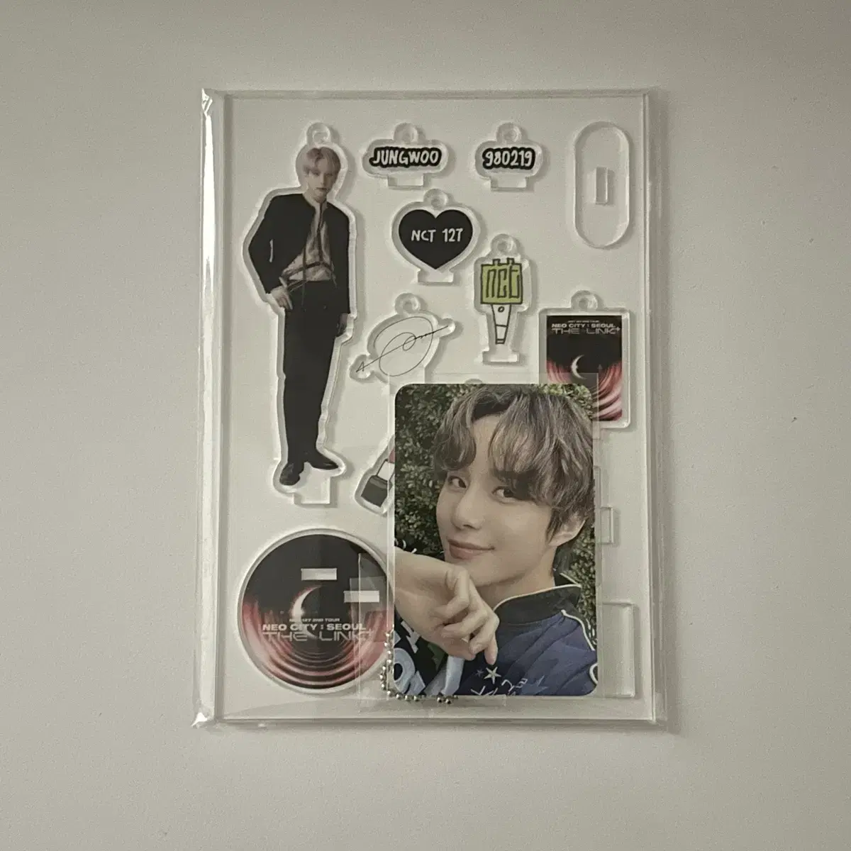 NCT 127 jungwoo TheLinkPlus md acrylic keyring Photocard