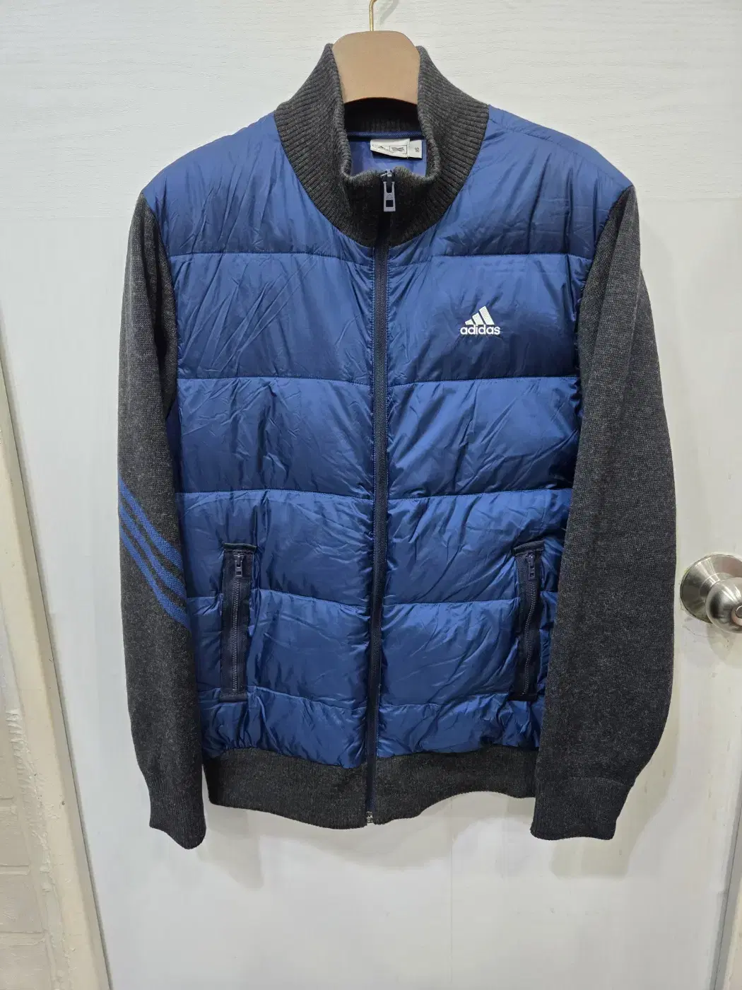 95,M )) adidas Goose down padded jumper! Knitted with arms!