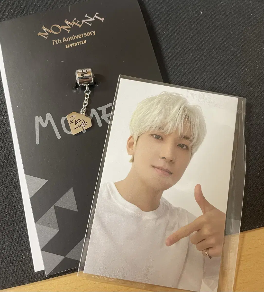 wonwoo 7th anniversary bracelet charm + photo card