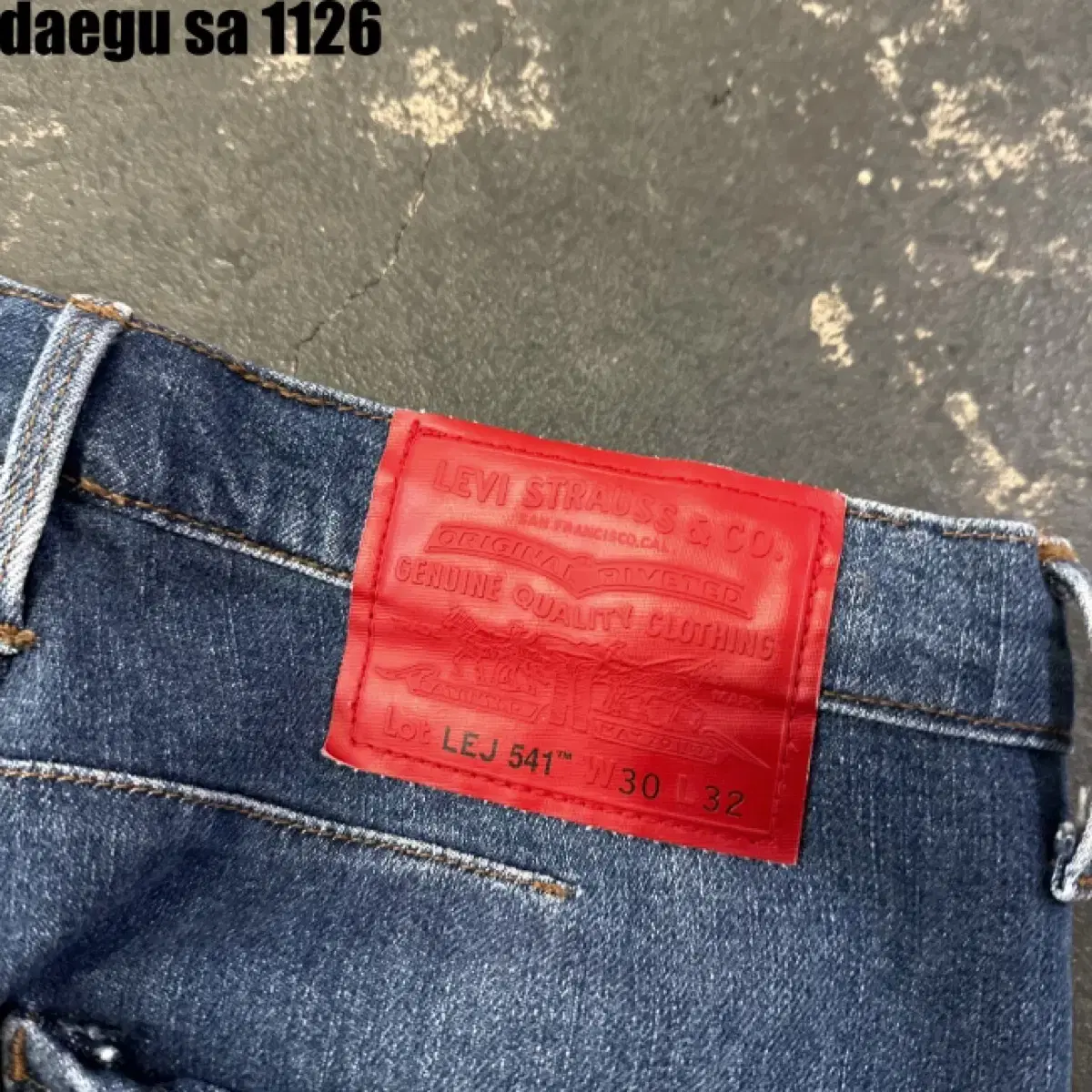 Levi's 541 Denim Pants 32