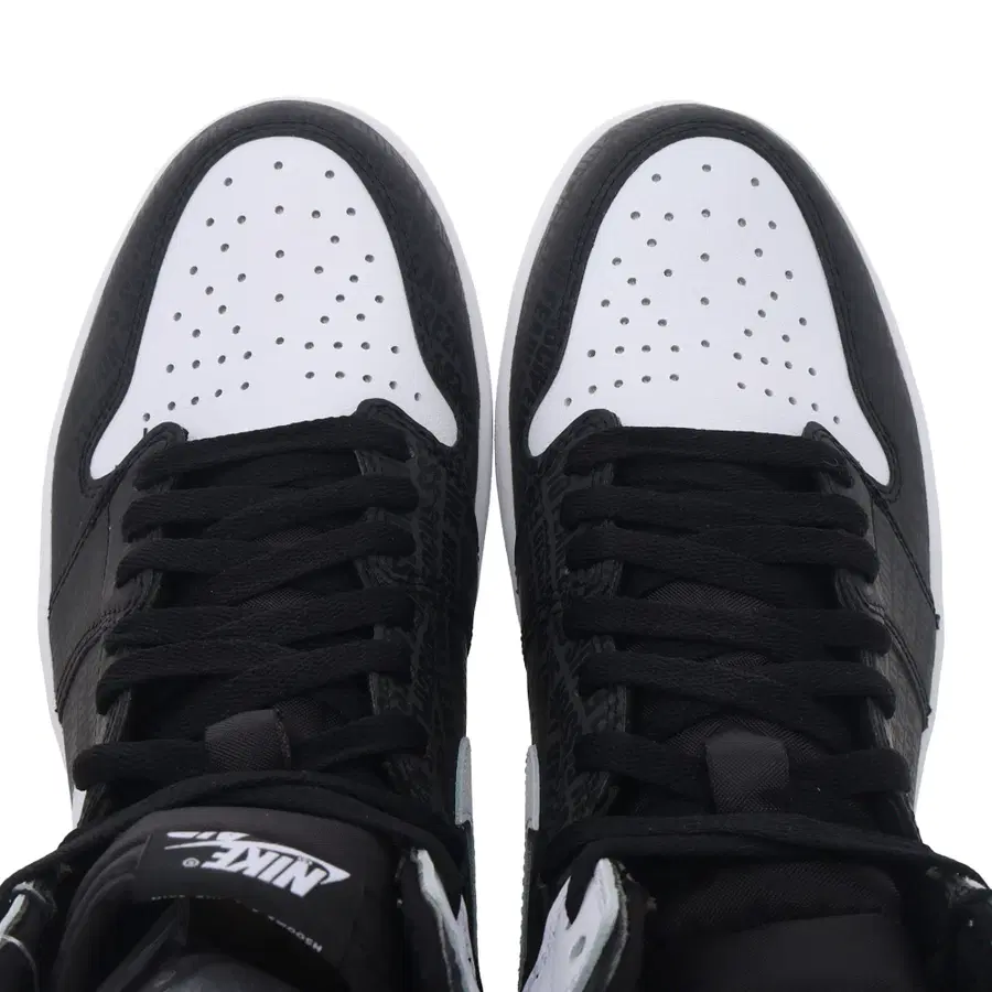 Air Jordan 1 Retro High OG "Respect Defiant" (Derek Jeter)