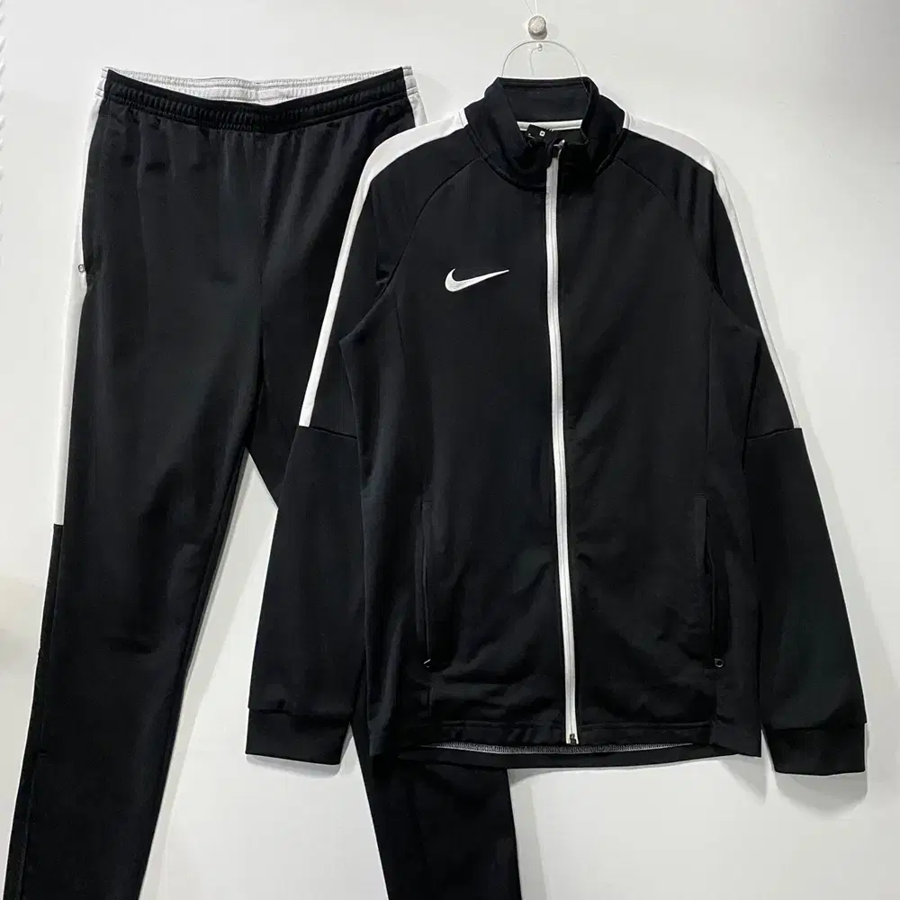 Nike Dry Academy Tracksuit Set M 24112608