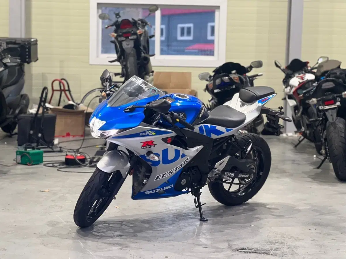 21년식 스즈키 gsxr125 판매합니다